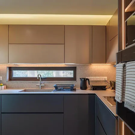 Βίλα Pantio Living *