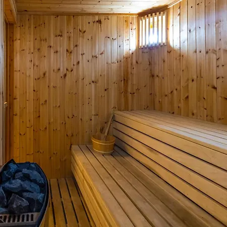 Βίλα Pantio Living *